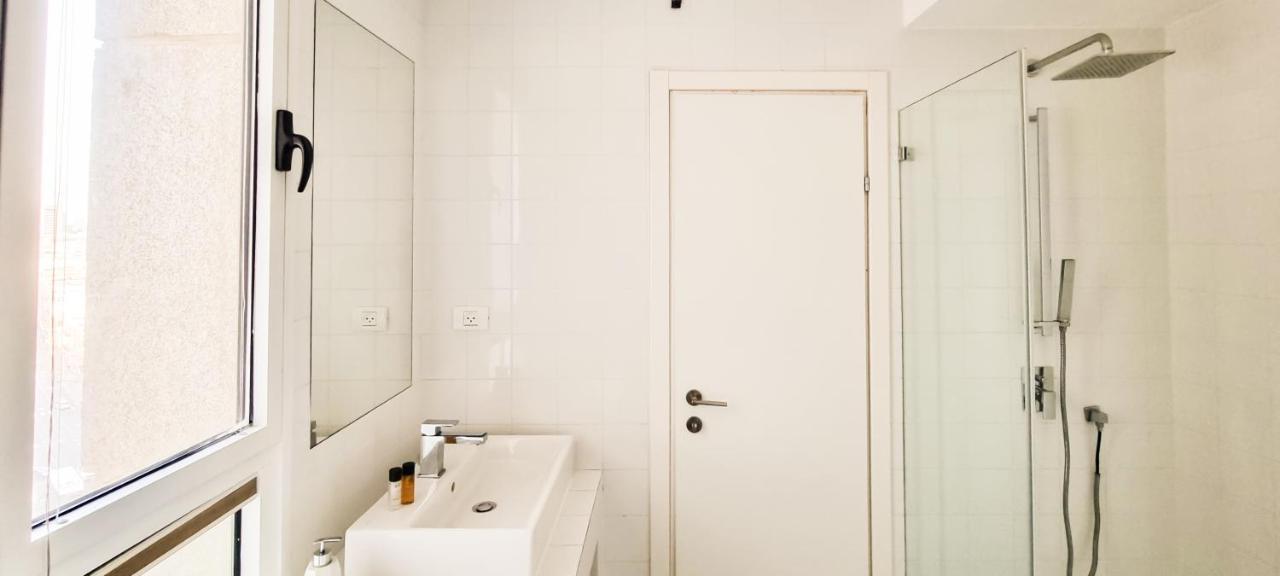 Apartment Rouge 2BR Tel Aviv Neve Tsedek Eilat St #N18 Buitenkant foto
